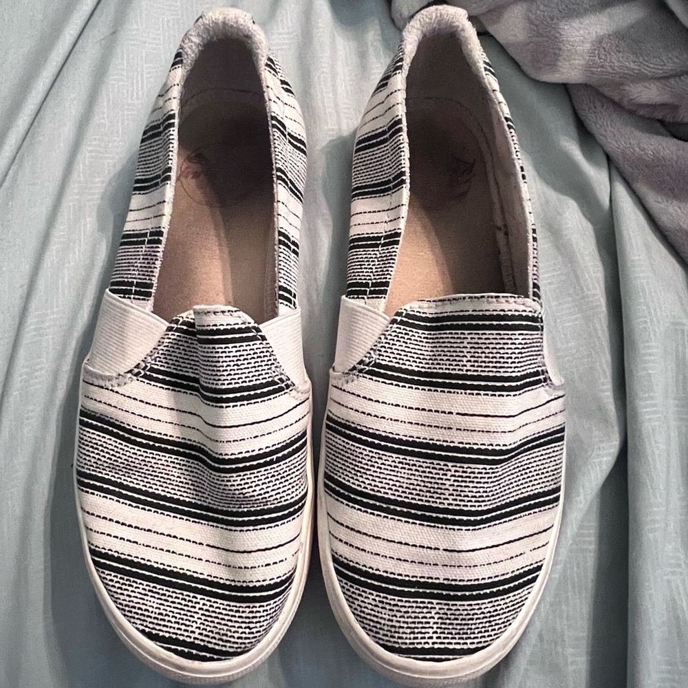 Roxy. Size 7. Striped slip ons. EUC